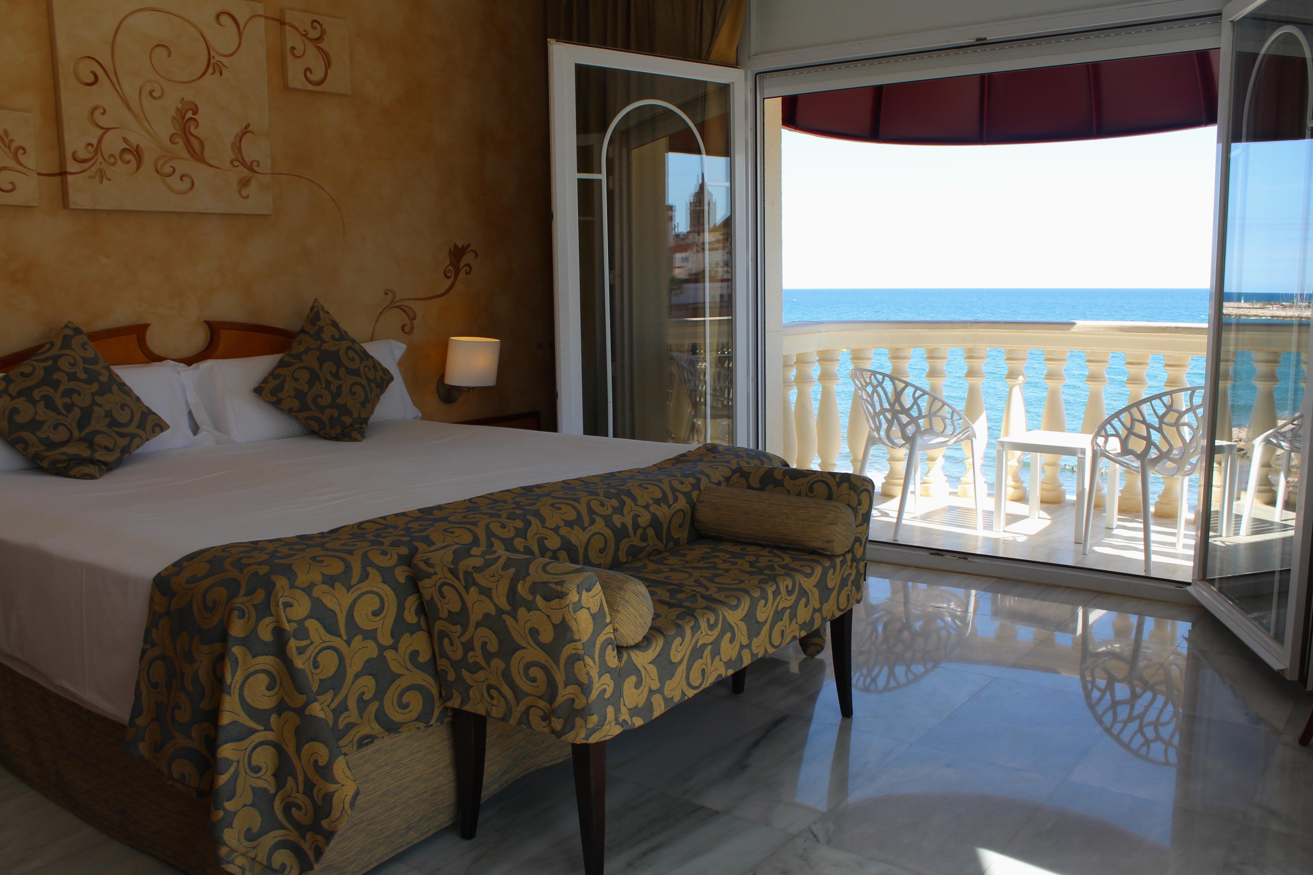 Hotel URH Sitges Playa Exterior foto
